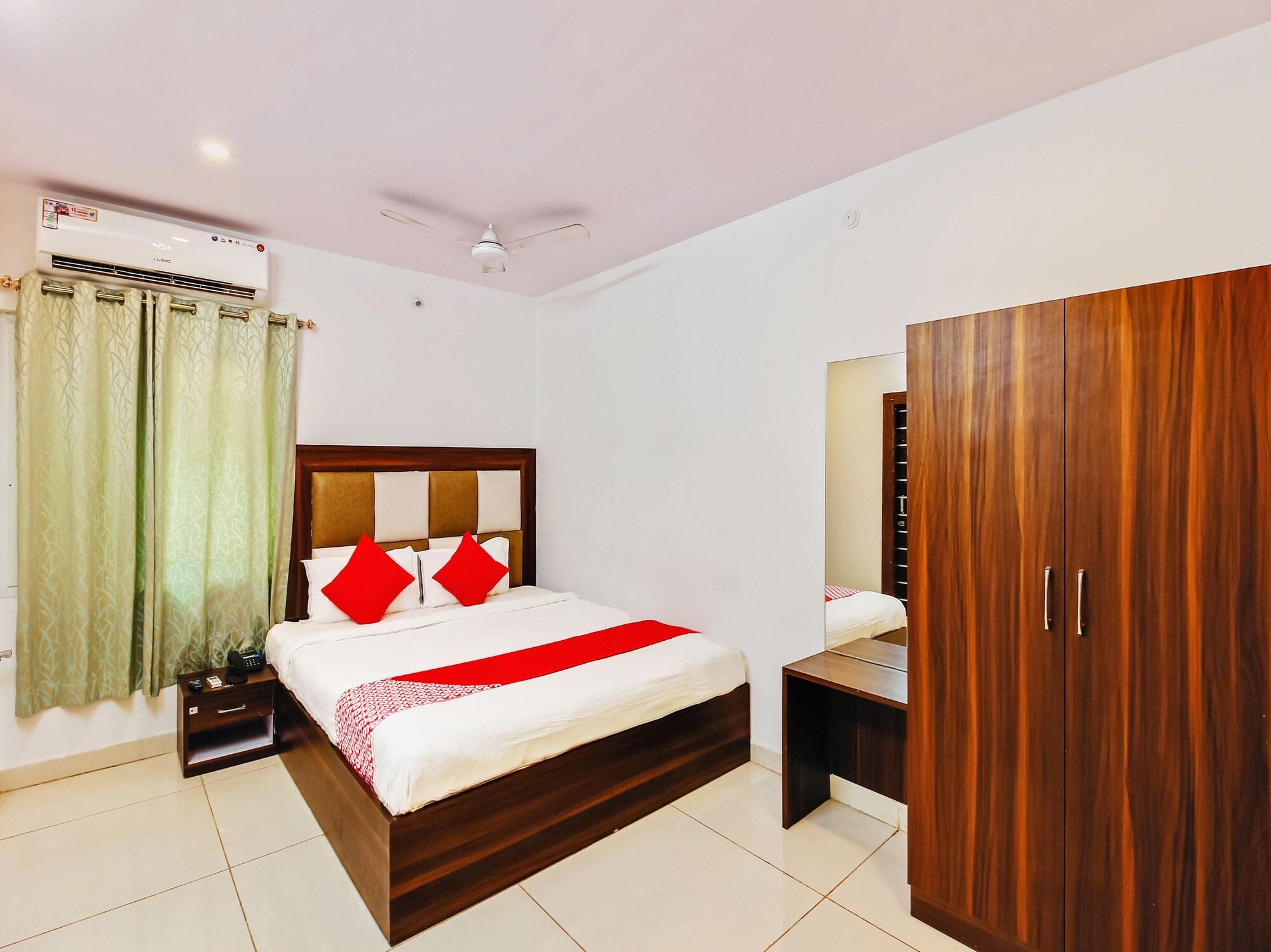 Oyo 29131 Hotel Mn Grand Shamshabad Exterior foto